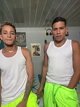 Mike and Rayan online show from February 22, 1:51 am