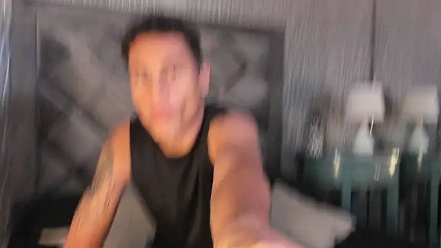 Dominic Burk online show from November 8, 7:50 pm