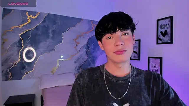 Isaac Kurtt online show from November 19, 7:25 pm