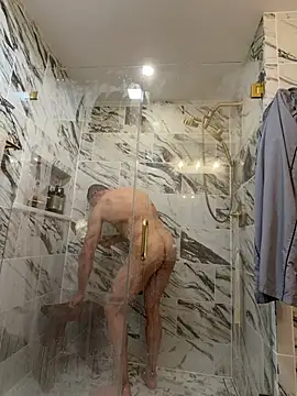 WildFocus online show from April 4, 9:45 pm