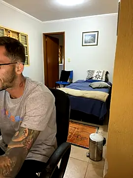 Lucasjandre online show from December 4, 4:47 pm