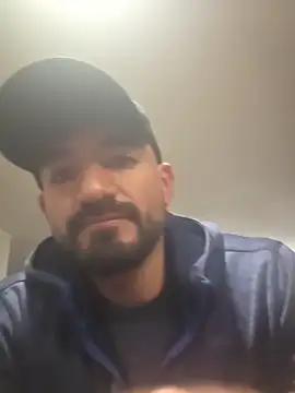 piggylatino online show from March 31, 3:08 am