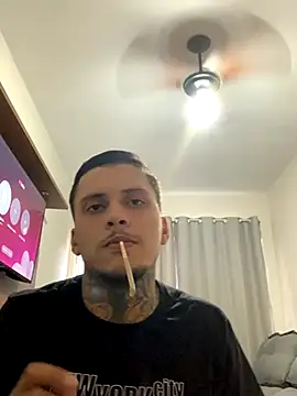 Ryanzl017 online show from December 2, 9:07 pm