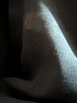 Ritik143jhil online show from November 13, 12:54 pm