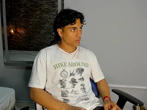 MattFiore online show from January 15, 6:32 pm