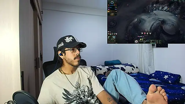 naitt  online show from December 3, 1:44 am