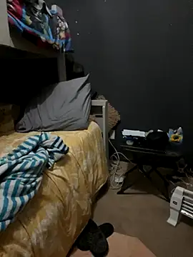 lightskiin thug online show from November 26, 4:54 pm