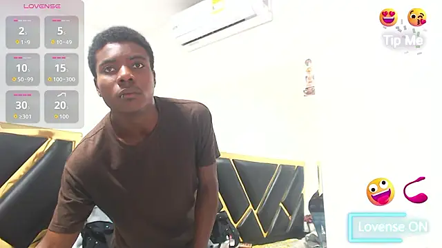 NoahJhonson69 online show from February 3, 11:37 am