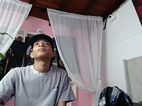 crissex3 online show from March 9, 1:16 pm