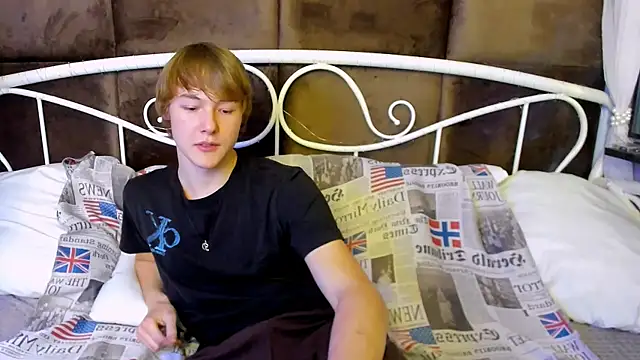 DonaldWoon online show from November 21, 4:17 pm