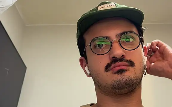 baelaleia online show from November 21, 8:46 am