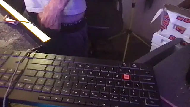 SinlessFreedom7 online show from April 24, 6:16 am