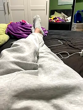 boy88fun online show from December 4, 8:54 am