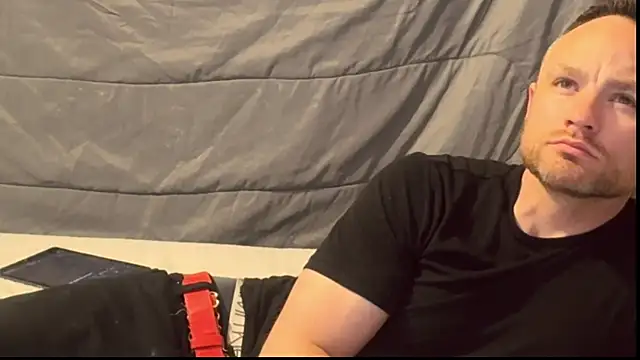 famous1tad online show from April 14, 10:20 pm