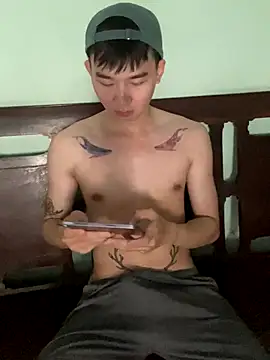 GiaHy94 online show from December 2, 2:03 am