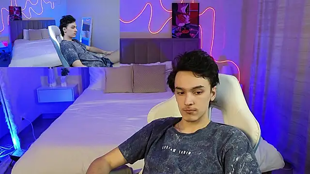 MoonlinSkinn online show from February 15, 1:12 am