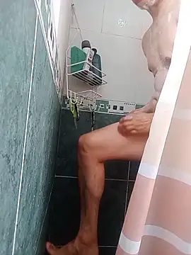 ChrisFloresP online show from November 28, 12:40 pm