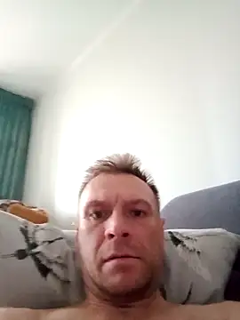 BushedScreed online show from April 3, 10:45 am