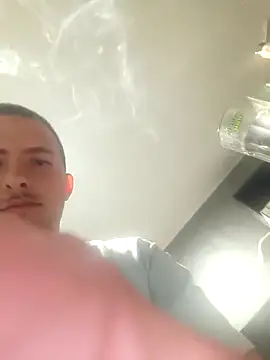 Razvan696969 online show from April 9, 7:20 pm