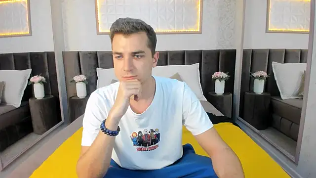 ThomasSmity online show from November 25, 5:37 pm