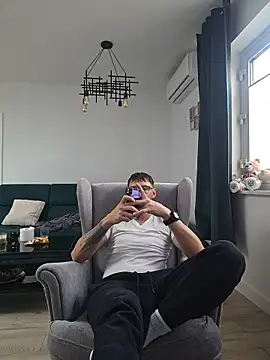 martme69 online show from December 19, 8:55 am