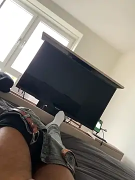 StormNL online show from November 28, 12:40 pm