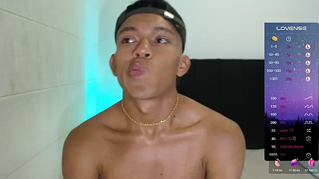 santinaughty online show from December 3, 4:29 am