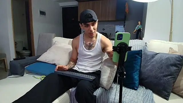 liorvante online show from January 14, 11:08 pm