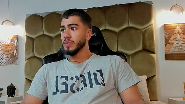 Franco banderas online show from February 16, 9:29 am