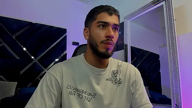 Franco banderas online show from February 21, 2:51 pm