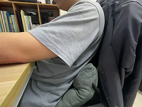 hiiiizzzz online show from February 3, 11:26 am