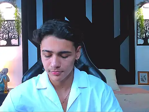 chris de la fonde online show from March 13, 3:08 pm