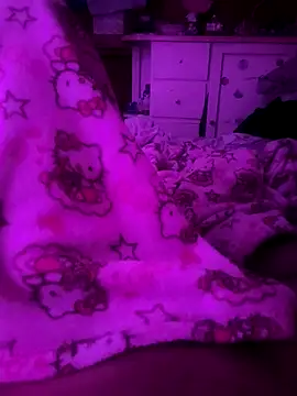 kh4d 444 online show from December 17, 5:04 am