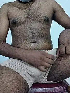 HiNaughty 9 online show from March 6, 5:15 am