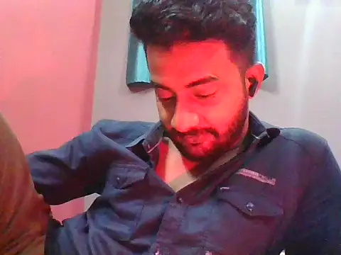 chutlhunter online show from December 15, 8:28 pm