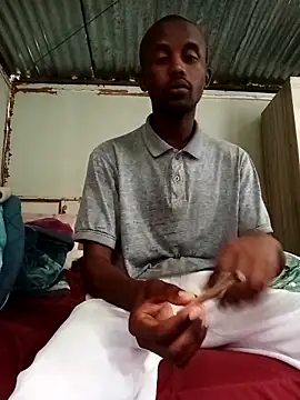 Maintee27 online show from March 5, 7:15 am