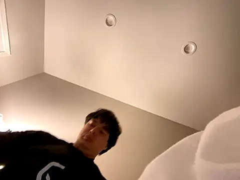 phantom898983 online show from December 20, 5:25 am