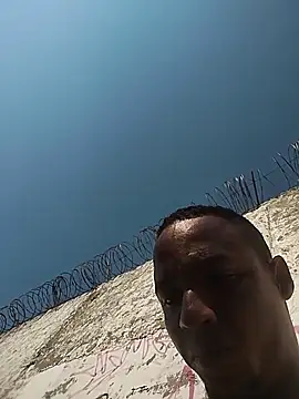 Andreskelly online show from March 16, 1:15 pm