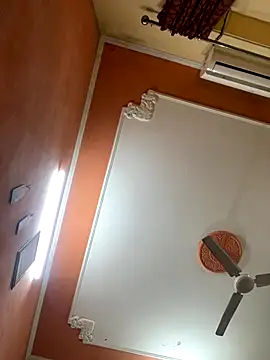 alexstrom online show from December 17, 9:16 am