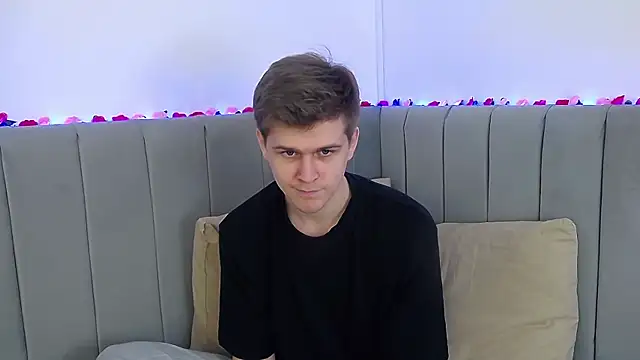 NickJohnas online show from February 8, 12:32 pm