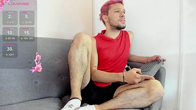 TAYSON SCOTT online show from January 19, 1:13 pm