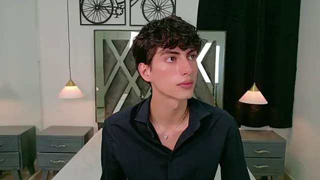 Martin Williams online show from February 9, 7:29 pm