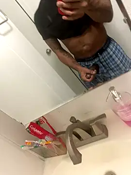 peakybadaxx234 online show from December 18, 1:01 am