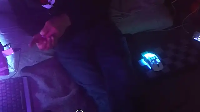 SnappedHagfish online show from April 4, 5:15 am