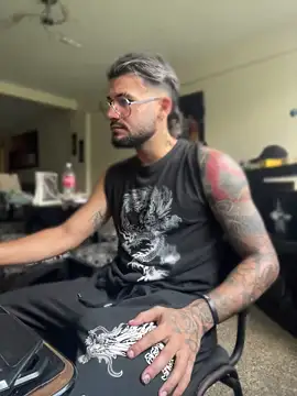 thedragonboyxxx online show from April 11, 4:10 pm