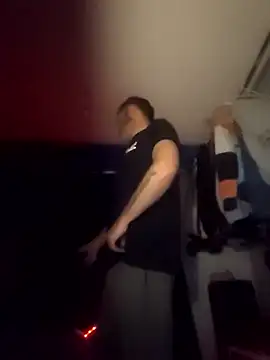 UnhappyDawn773 online show from April 15, 9:15 pm