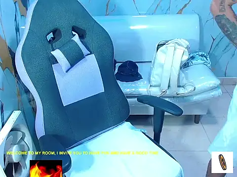 Boy tatto77 online show from February 17, 5:45 pm