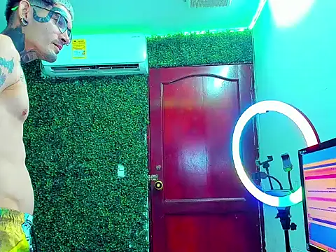 Boy tatto77 online show from February 25, 7:48 pm