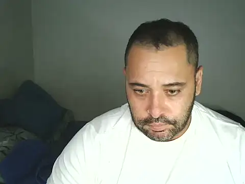 drlluis online show from January 8, 1:33 am