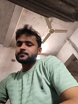 mohit136868 online show from April 12, 4:04 am